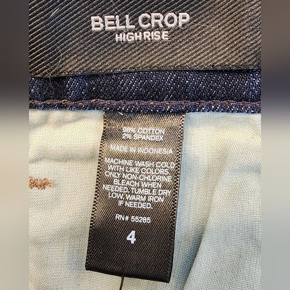 NWT Express Bell Crop High Rise Size 4 - Picture 4 of 4